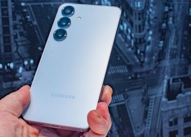 Leaked Samsung Galaxy S26 Pro renders show the phone in a striking blue shade